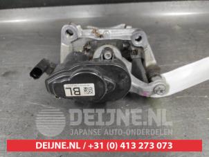 Nissan Qashqai Bremszange links hinten O741352 foto 2