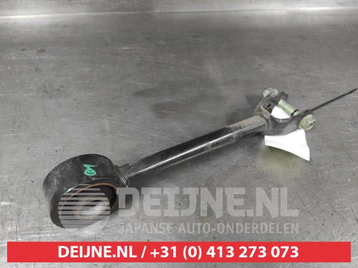 Nissan Qashqai Querlenker rechts hinten O741358