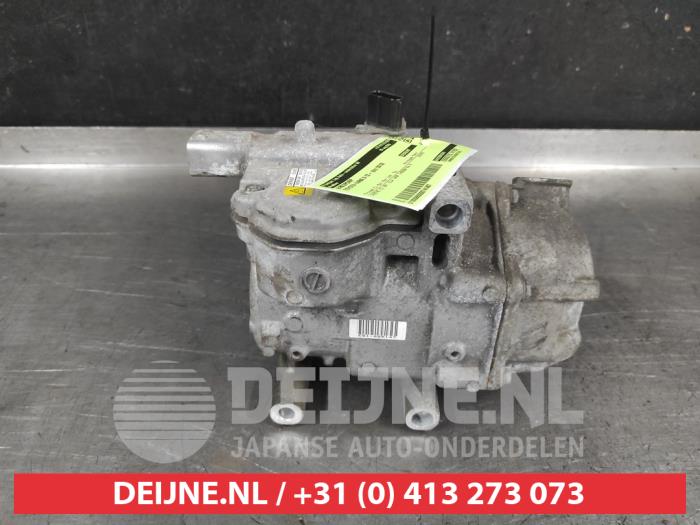 Gebruikte Aircopomp Toyota Yaris III (P13) 1.5 16V Hybrid Prijs op aanvraag aangeboden door V.Deijne Jap.Auto-onderdelen BV
