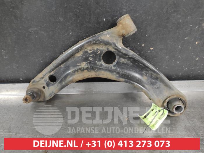 Toyota Yaris Querlenker unten links vorne O741412