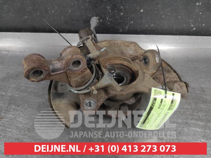 Toyota Yaris Achsschenkel rechts vorne O741417