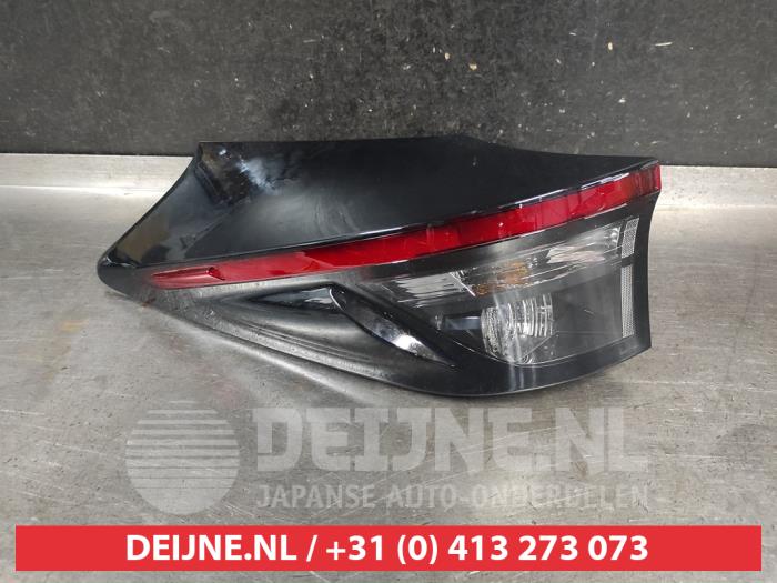 Toyota Yaris Cross Rücklicht links O741493