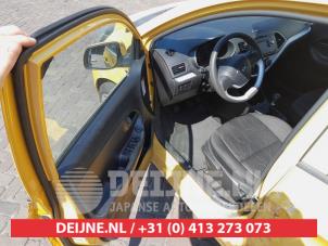 Kia Picanto Multi-functional window switch O741504 photo 3