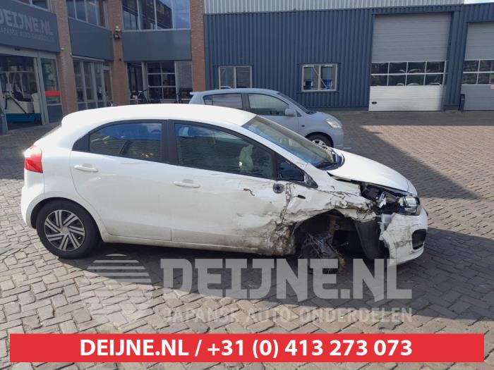 Kia Rio Tür 4-türig rechts hinten O741581