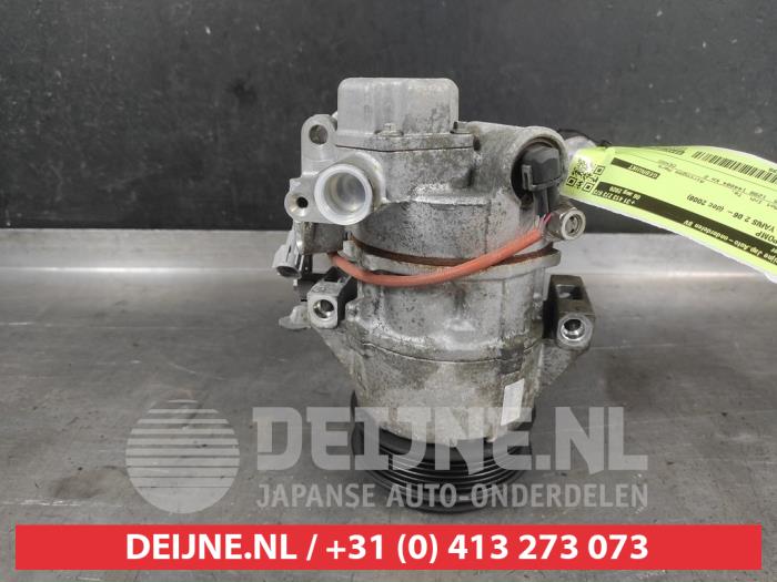 Toyota Yaris Air conditioning pump O741735