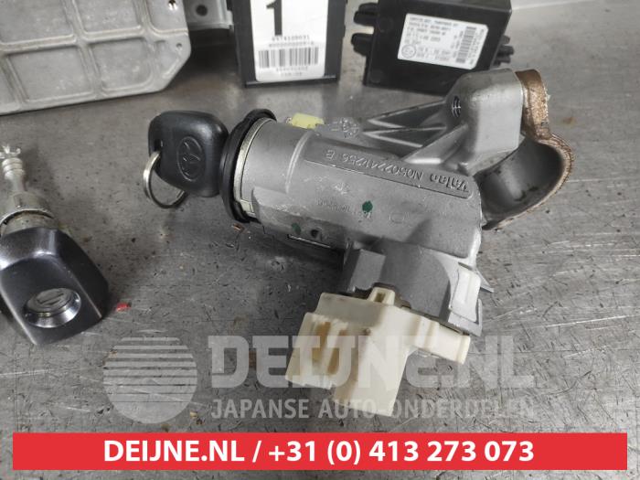 Toyota Yaris Zündschloss+Schlüssel O741740