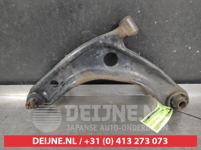 Toyota Yaris Front lower wishbone, left O741749