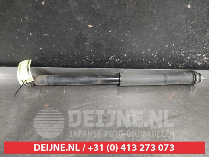 Toyota Yaris Stoßdämpferstrebe rechts hinten O741753