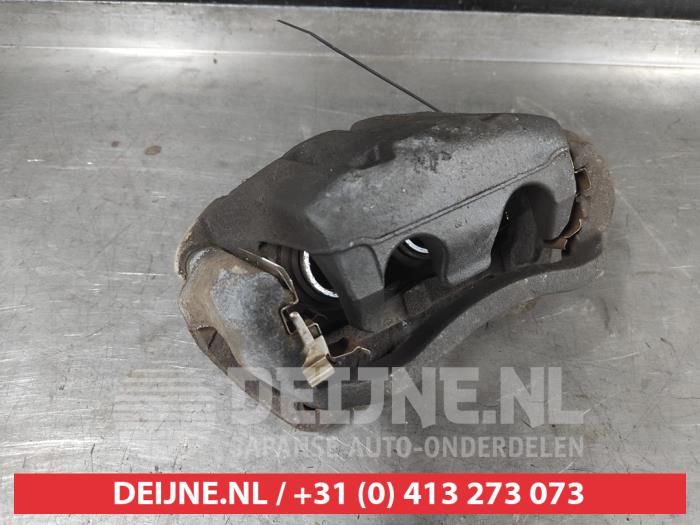 Nissan Murano Remklauw (Tang) rechts-voor O741894