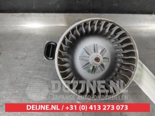 Suzuki Alto Heizung Belüftungsmotor O741907 foto 2