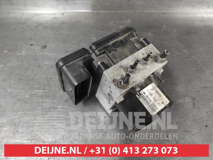 Suzuki Alto ABS pump O741910