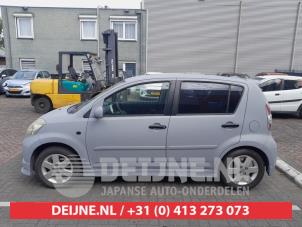 Daihatsu Sirion Kotflügel links vorne O742091 foto 2