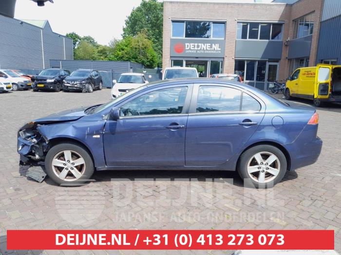 Mitsubishi Lancer Türscheibe 4-türig links hinten O742191