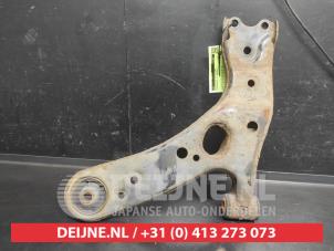 Toyota Prius Plus Draagarm onder rechts-voor O742288 foto 2