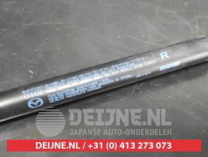 Mazda CX-3 Gasdämpfer rechts hinten O742320 foto 2
