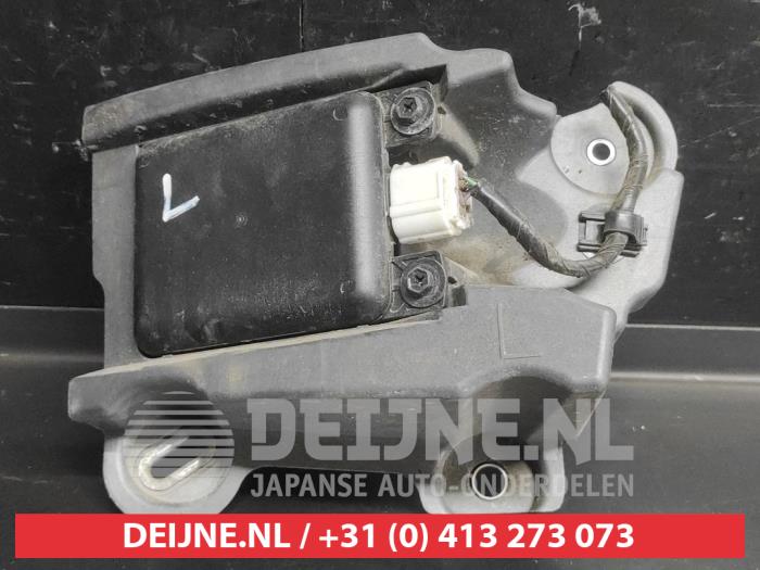 Mazda CX-3 Dode hoek sensor O742322