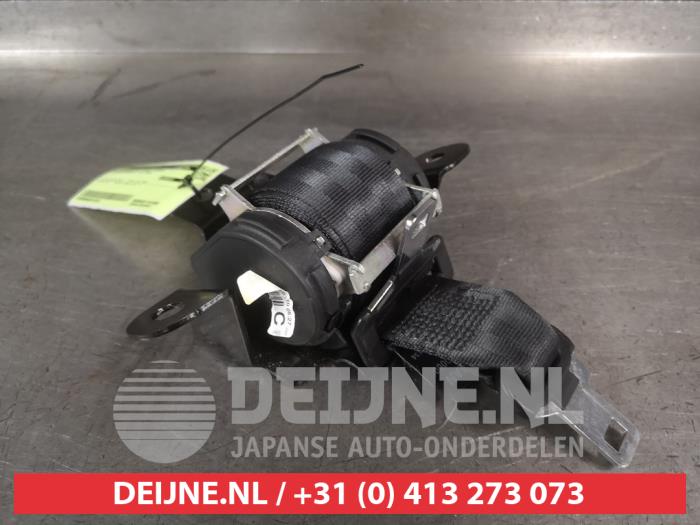 Nissan Qashqai Sicherheitsgurt Mitte hinten O742326