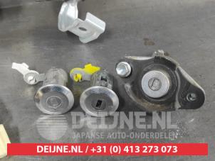 Toyota Aygo Slotenset Cilinder (compleet) O742387 foto 3