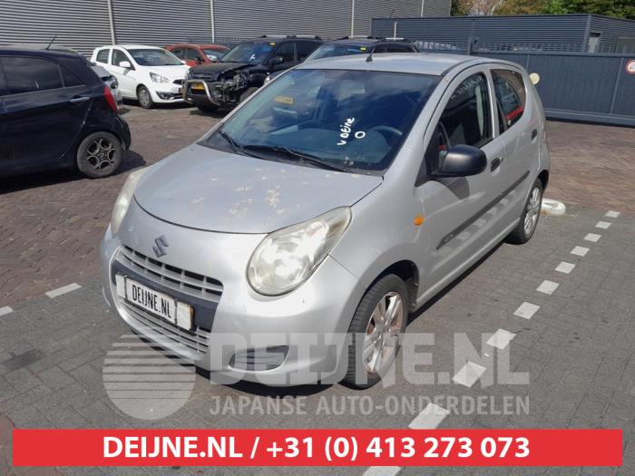 Suzuki Alto Scherm links-voor O742503