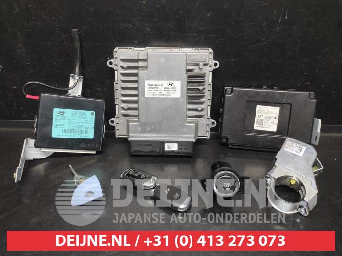 Hyundai I30 Fastback Ignition lock + key O742543