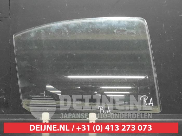 Mitsubishi Lancer Türscheibe 4-türig rechts hinten O742612