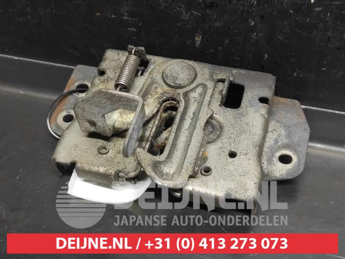 Mitsubishi Lancer Bonnet lock mechanism O742632