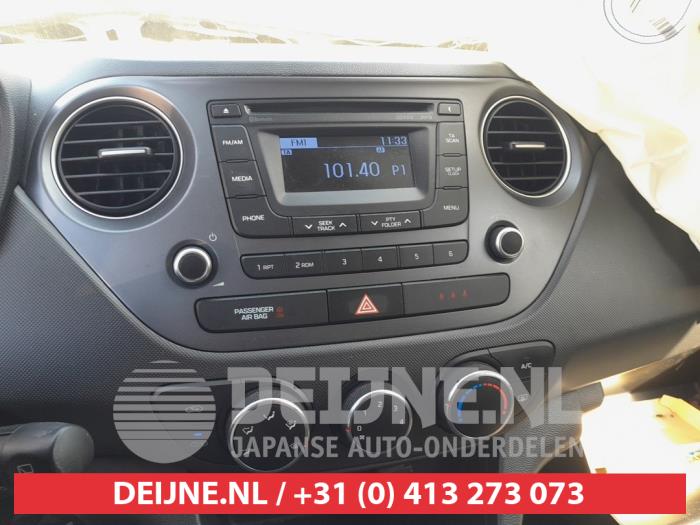 Hyundai I10 Kachel Bedieningspaneel O742666