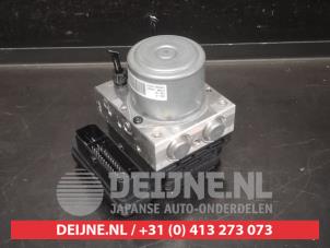 Kia Ceed Sportswagon ABS Pumpe O742760 foto 2