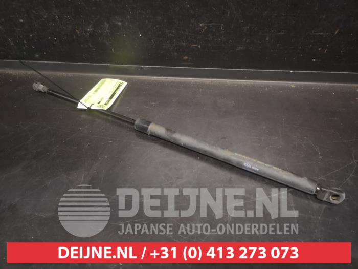 Nissan Qashqai Gasdämpfer links hinten O742776