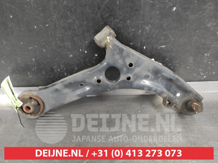 Kia Picanto Draagarm onder rechts-voor O742785