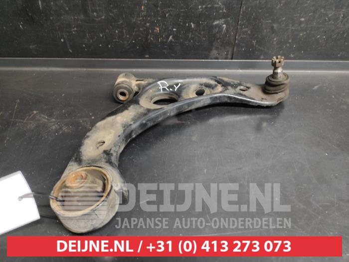Daihatsu Cuore Front lower wishbone, right O742847