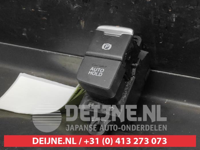 Gebruikte Handrem schakelaar Mazda CX-5 II (KF) 2.2 SkyActiv-D 150 16V 2WD Prijs op aanvraag aangeboden door V.Deijne Jap.Auto-onderdelen BV