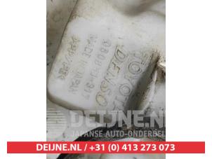 Toyota Prius Front windscreen washer reservoir O742966 photo 3