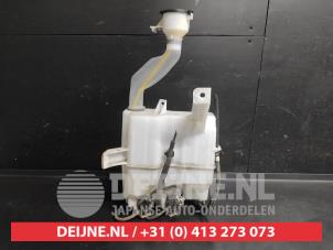 Toyota Prius Front windscreen washer reservoir O742966 photo 2