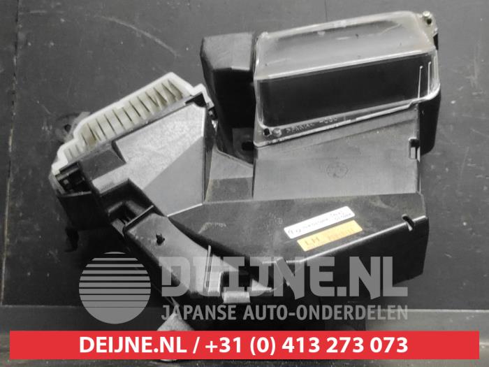 Gebruikte Head-up display Toyota Prius (ZVW3) 1.8 16V Prijs op aanvraag aangeboden door V.Deijne Jap.Auto-onderdelen BV