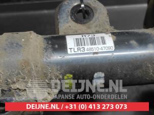 Toyota Prius Stoßdämpferstrebe rechts vorne O743010 foto 3