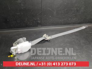 Toyota Prius Front seatbelt, right O743012 photo 2