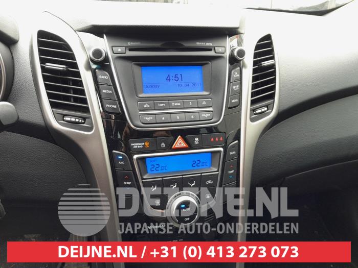 Hyundai I30 Heater control panel O743076