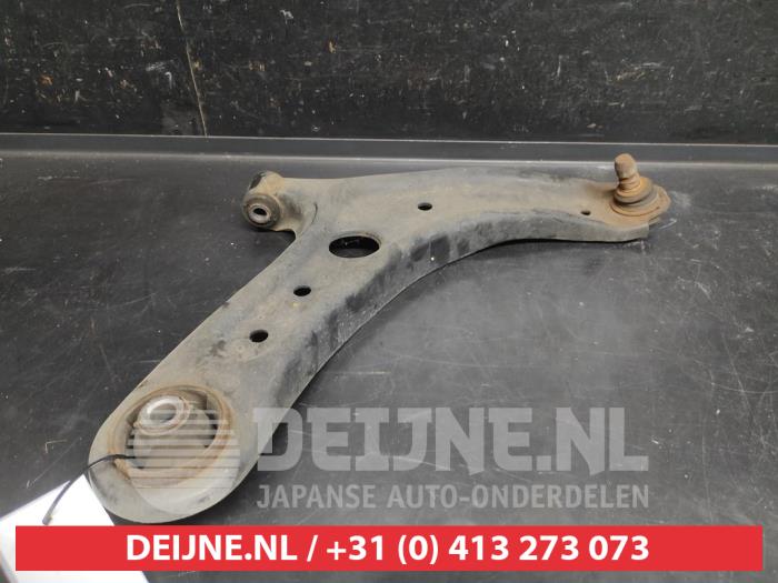 Kia Stonic Draagarm rechts-voor O743094