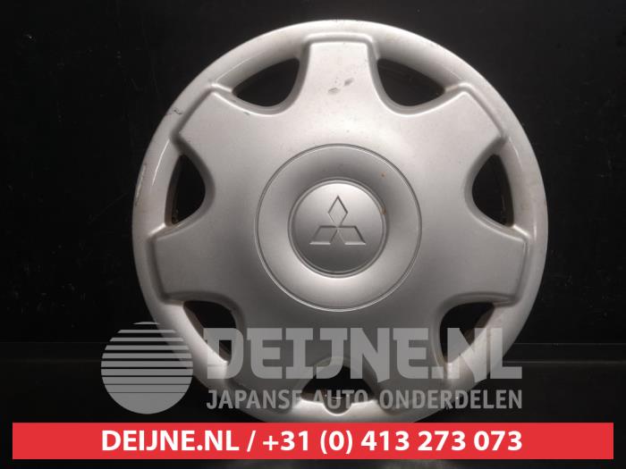 Mitsubishi Colt Wheel cover (spare) O743109