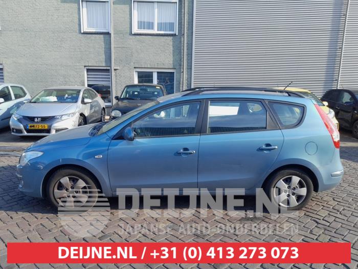 Hyundai I30 Türscheibe 4-türig links hinten O743134