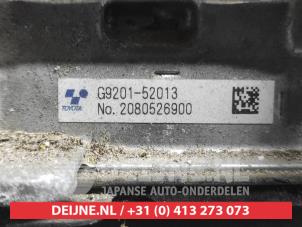 Toyota Yaris Inverter (Hybrid) O743249 foto 2