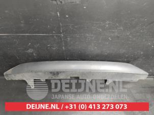 Toyota Yaris Stoßstangenteil Mitte hinten O743251 foto 3