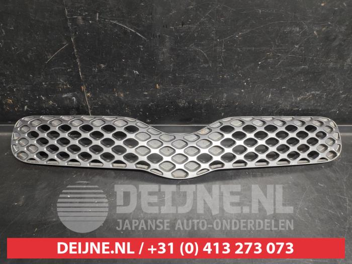 Toyota Yaris Grill O743293