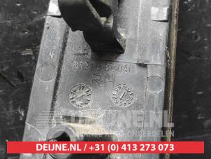 Toyota Yaris Bumper reflector rechts-achter O743312 foto 2