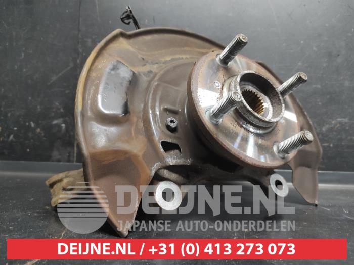 Toyota Yaris Achsschenkel links vorne O743306