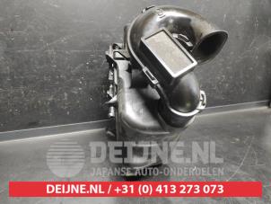 Toyota Yaris Air box O743297 photo 3