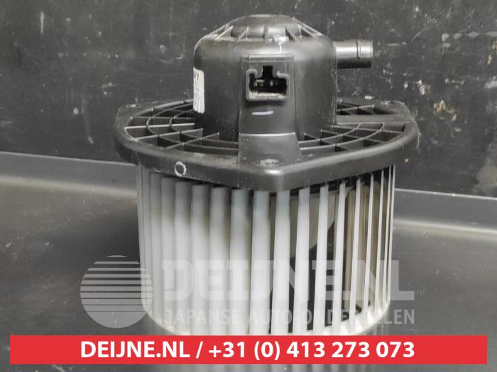 Mitsubishi ASX Heating and ventilation fan motor O743360
