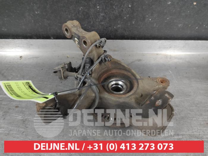 Suzuki Swift Achsschenkel links vorne O743540