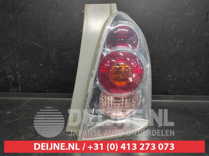 Toyota Corolla Verso Rücklicht rechts O743642